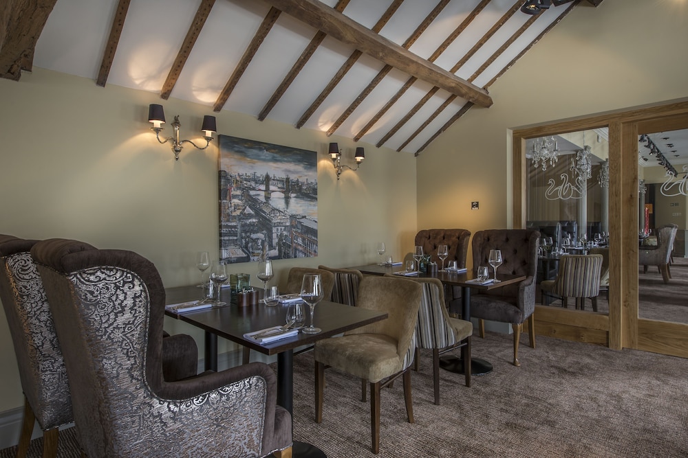 Best Western the Three Swans Hotel 43/69