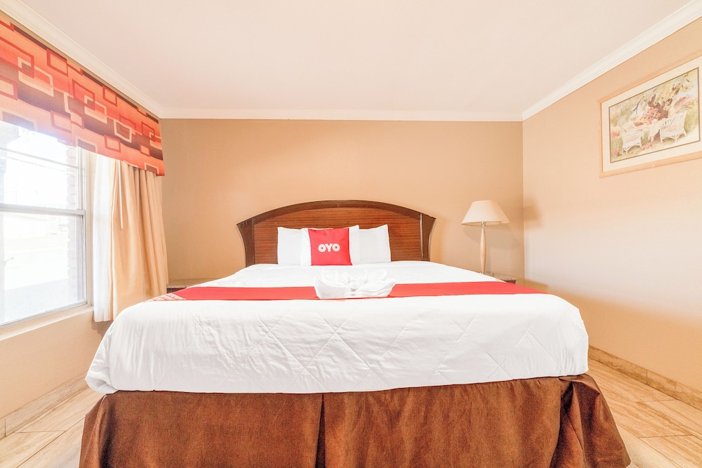 OYO Hotel Beeville US 181 18/64