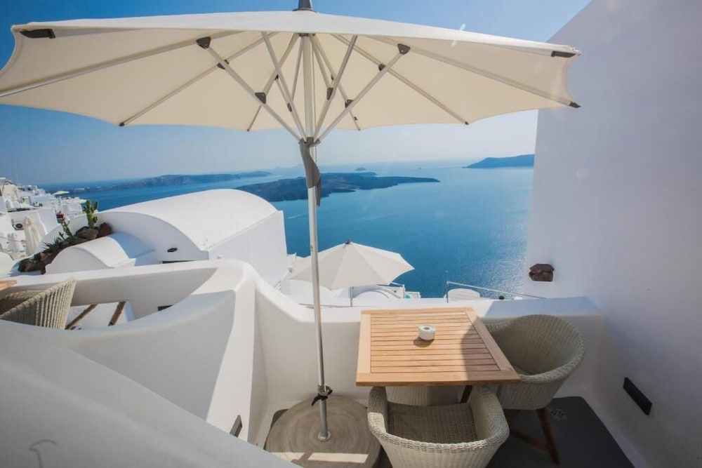 Chic Hotel Santorini 23/50