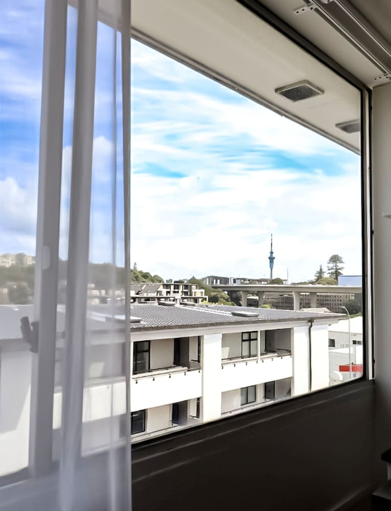 No. 9 Hotel, Auckland 2/60