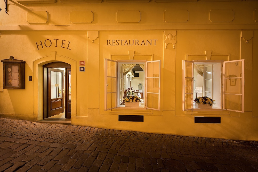 Boutique Hotel Constans 8/50