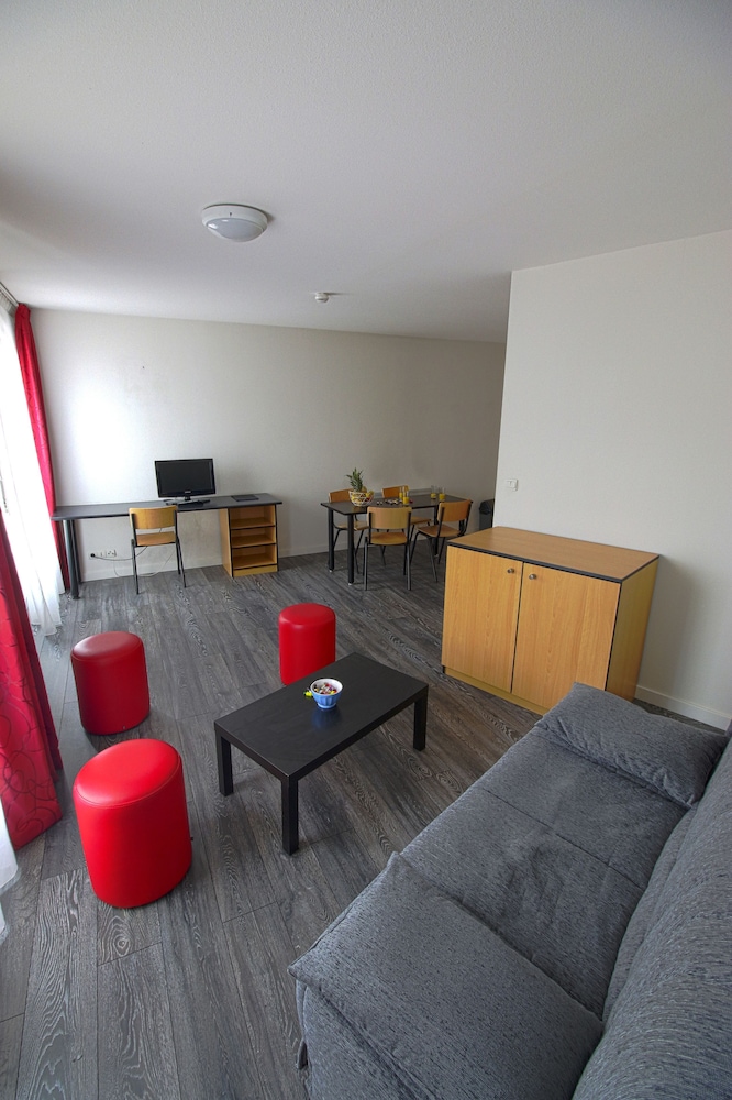KOSY Appart'Hotels - La Maison Des Chercheurs 28/43