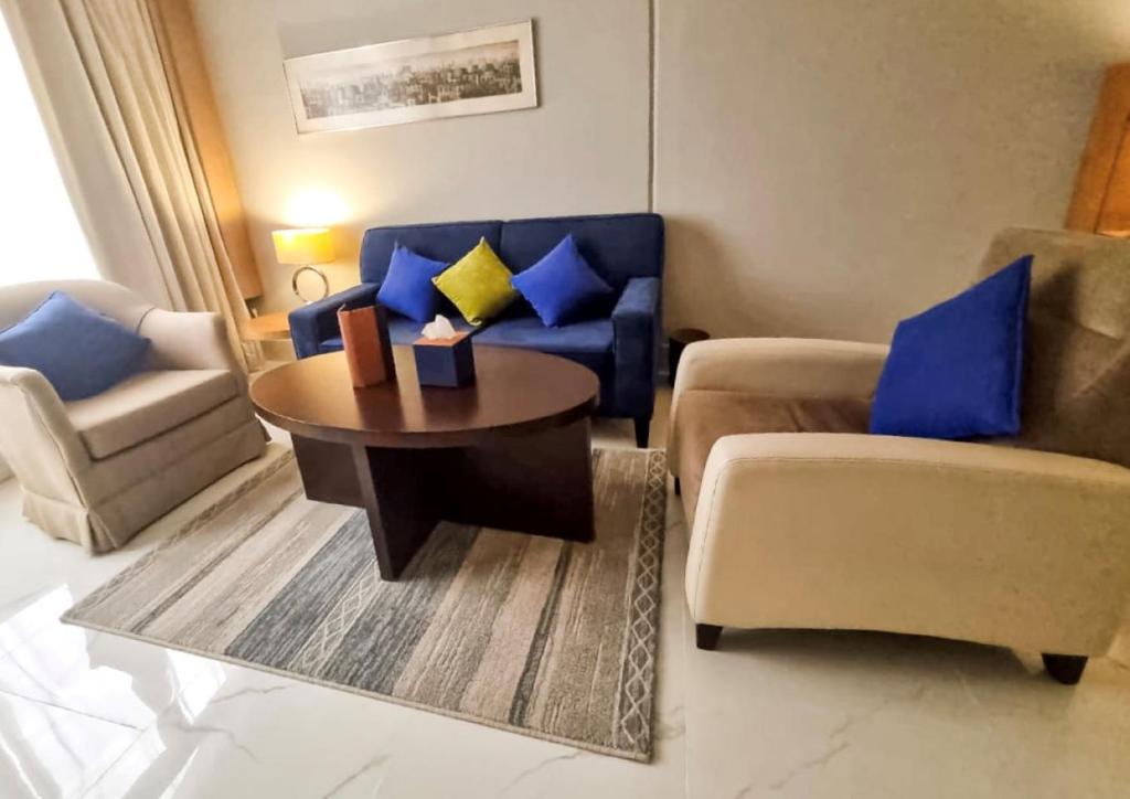 منتجع هوليداي بيتش مينا شاطئ نصف القمر(Mena Holiday Beach Resort Half Moon Bay) 27/53