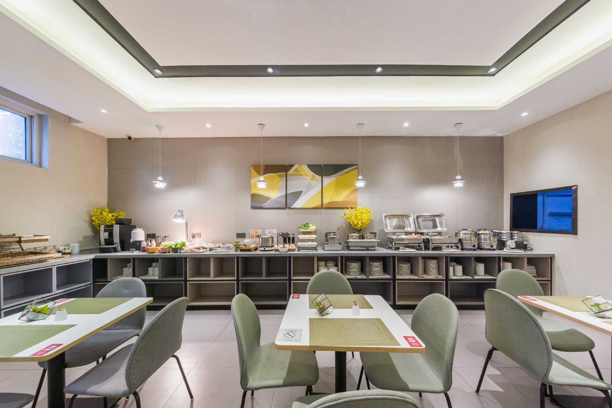 Homeinn Selected (Changyi Jiaotong Street Zhongbai building store) 28/30