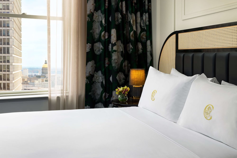 The Candler Hotel Atlanta Curio Collection by Hilton 6/55