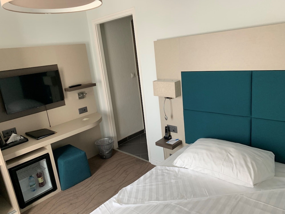 Admiral Hotel 25/48