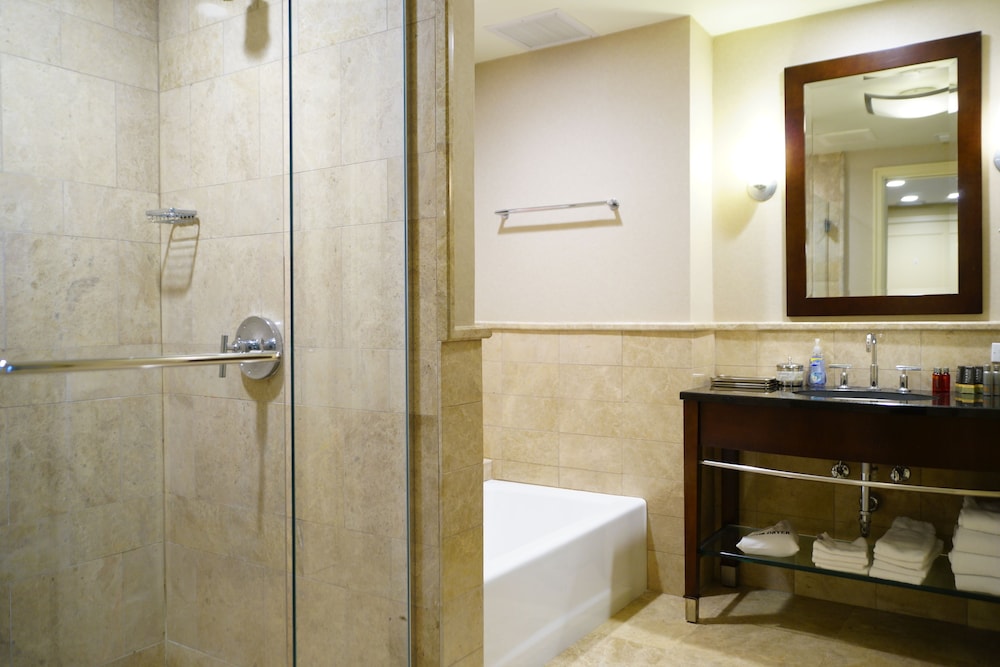 Palm Beach Singer Island Resort and Spa Luxury Suites 45/50
