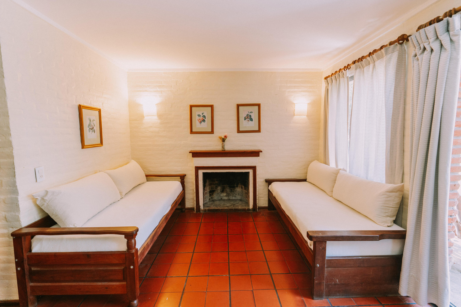 2 Bedrooms, House, Park View