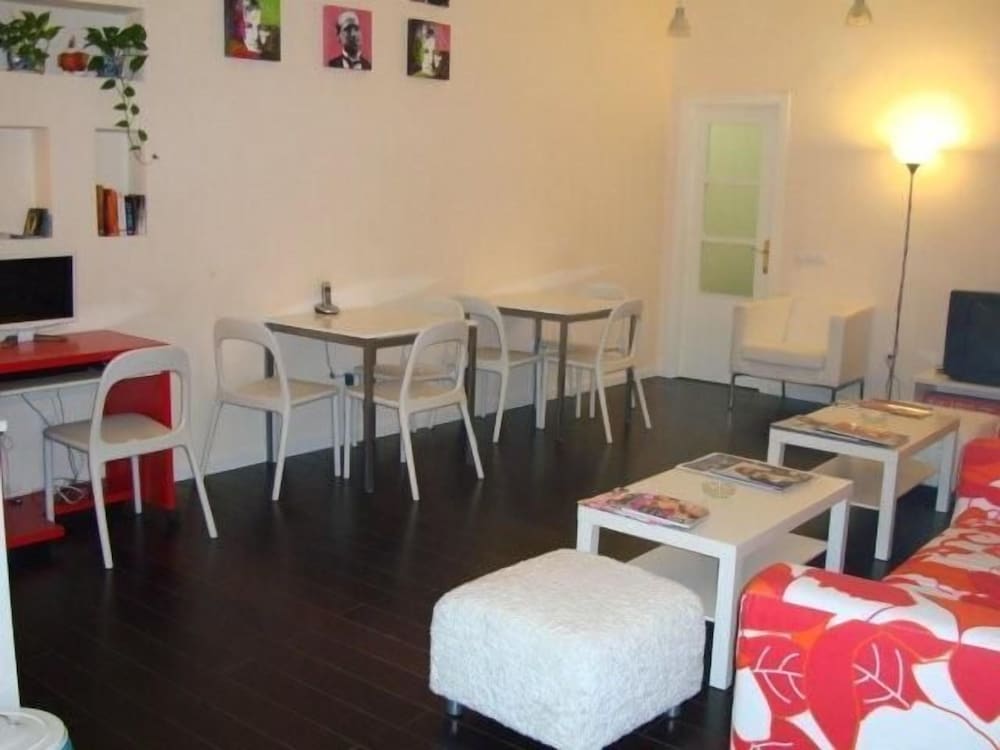 PIZARRO HOSTAL 27/50