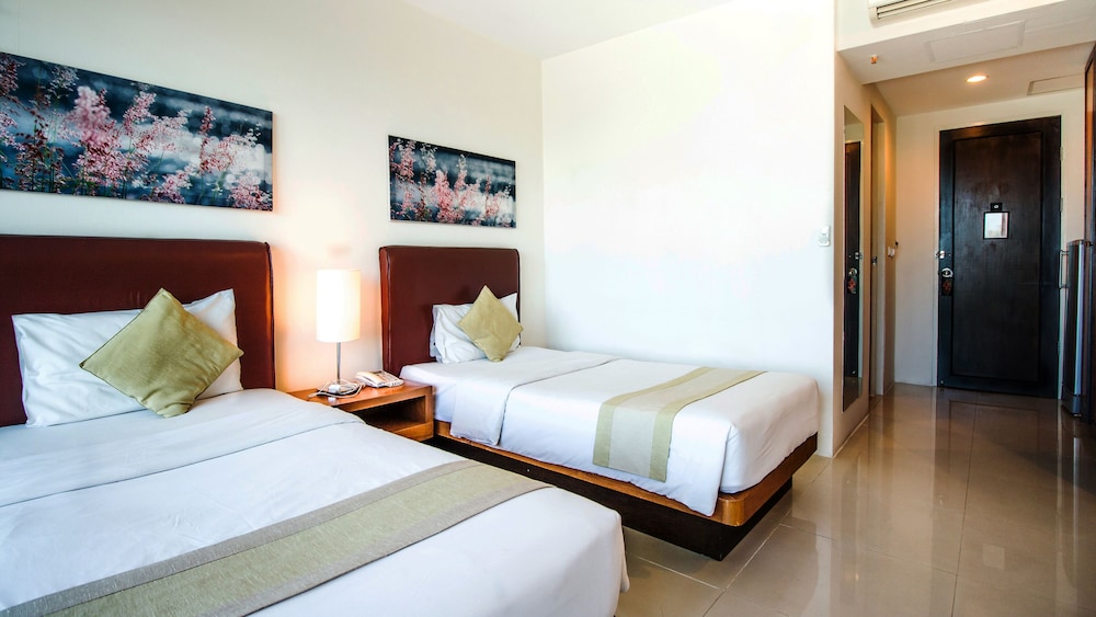 B2 Premier Hotel & Resort 16/44