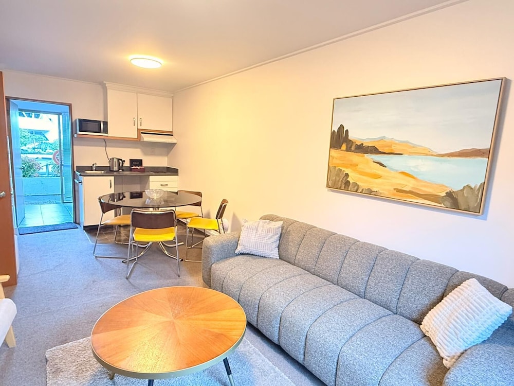 Amity Serviced Apartments 40/64