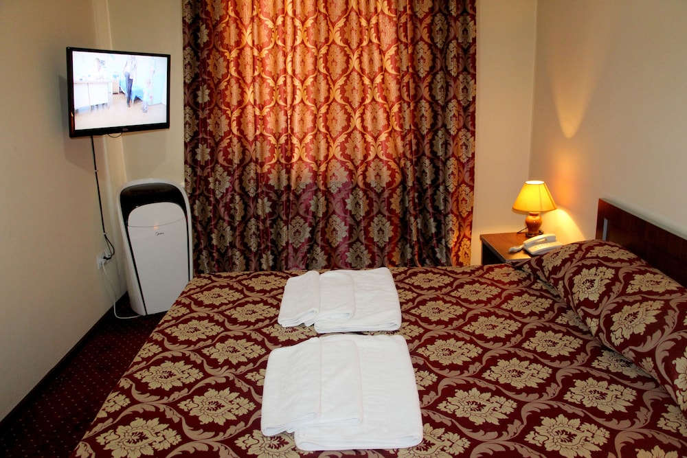 Rohat Hotel 35/43