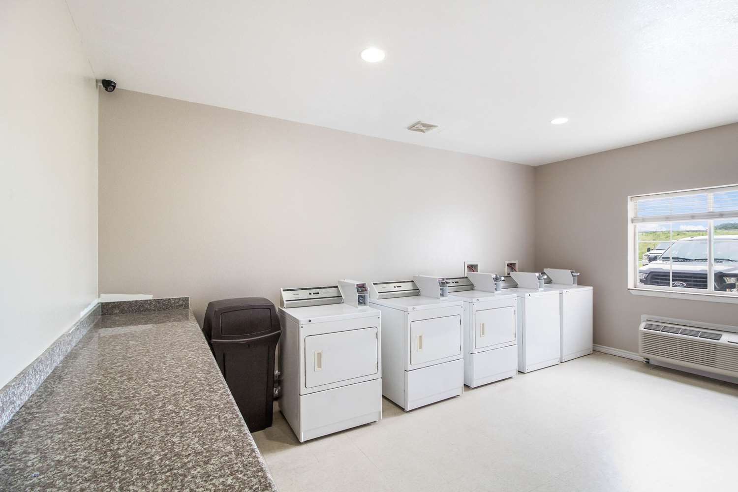 Rodeway Inn & Suites Port Arthur - Groves 21/23