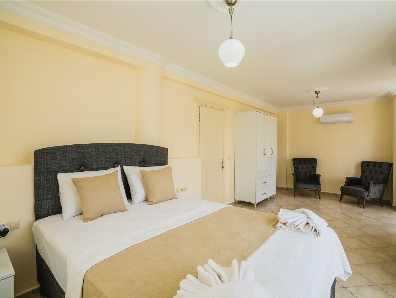 4 Bedrooms, Villa, 4 Beds, 2 Double Beds, Sofa