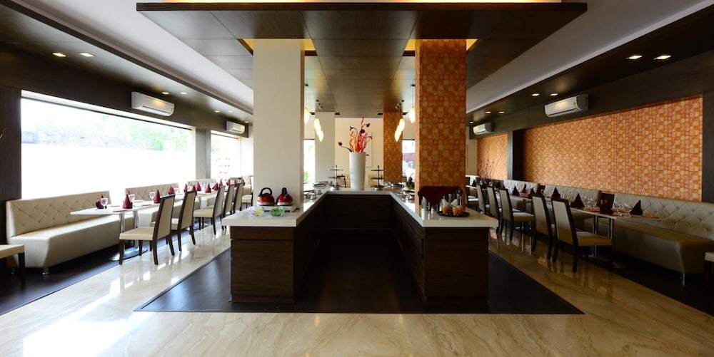 Matrix Inn Shirdi 26/46