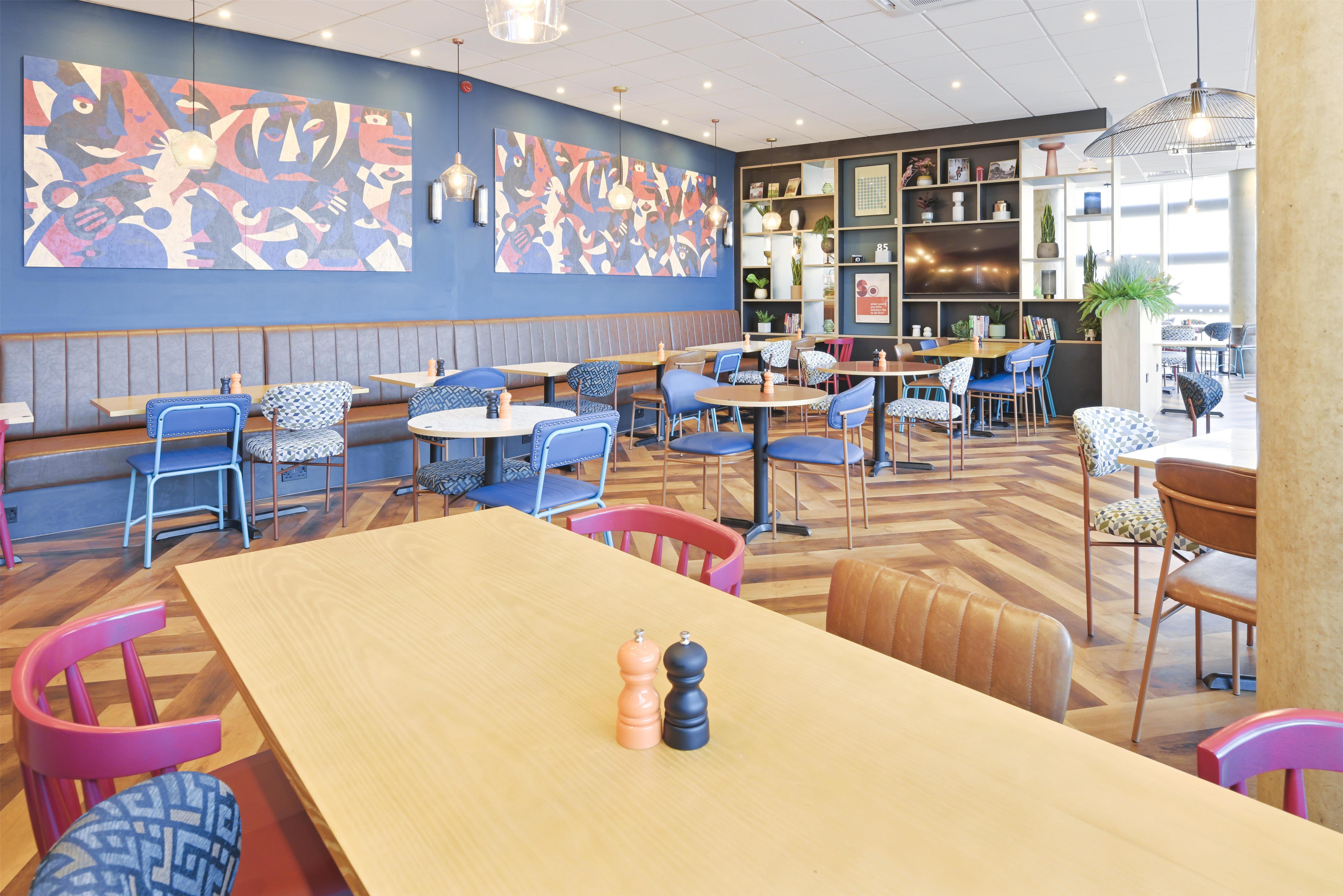 Travelodge Windsor Central 44/62