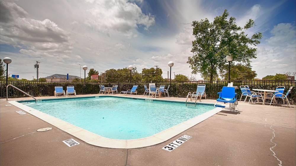 Best Western Northwest Inn 2/26