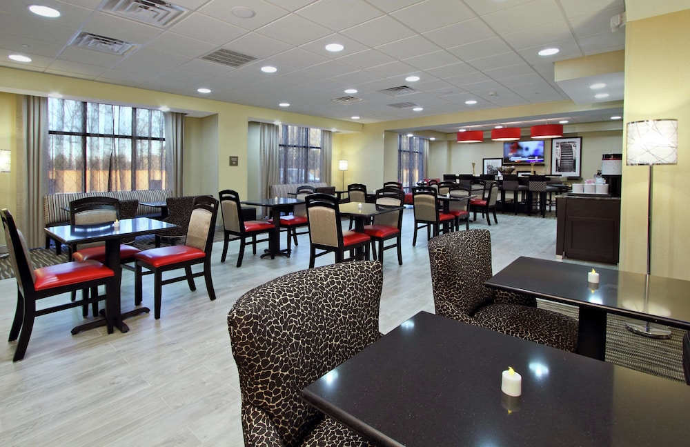 Hampton Inn Richland 33/43