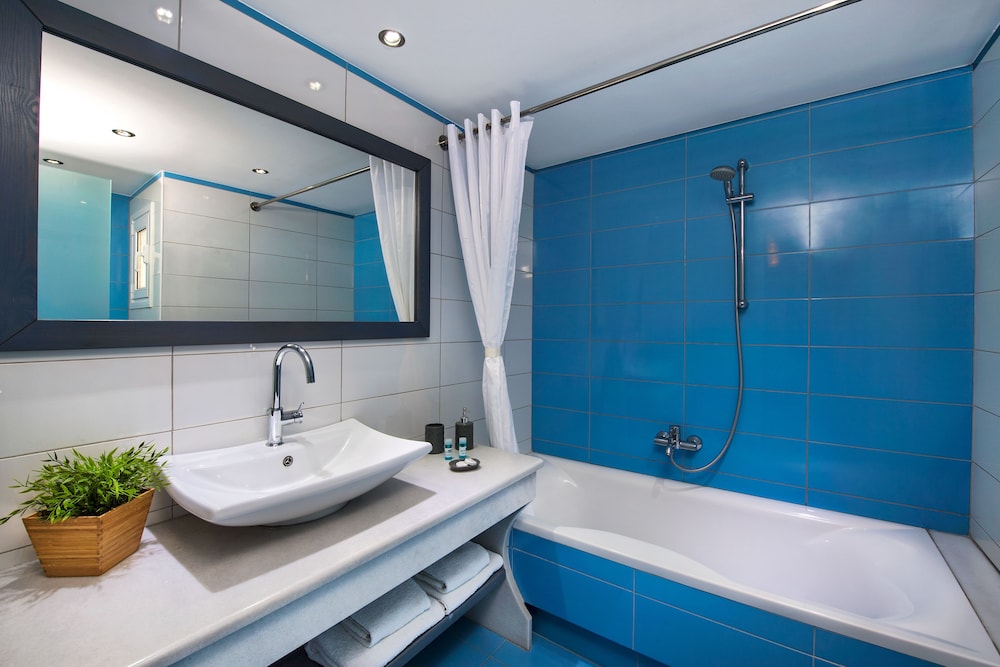 Kalimera Hotel 49/50