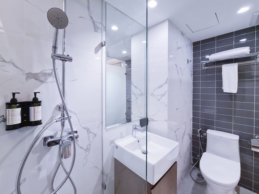 Sova Hotel Bangkok 53/61