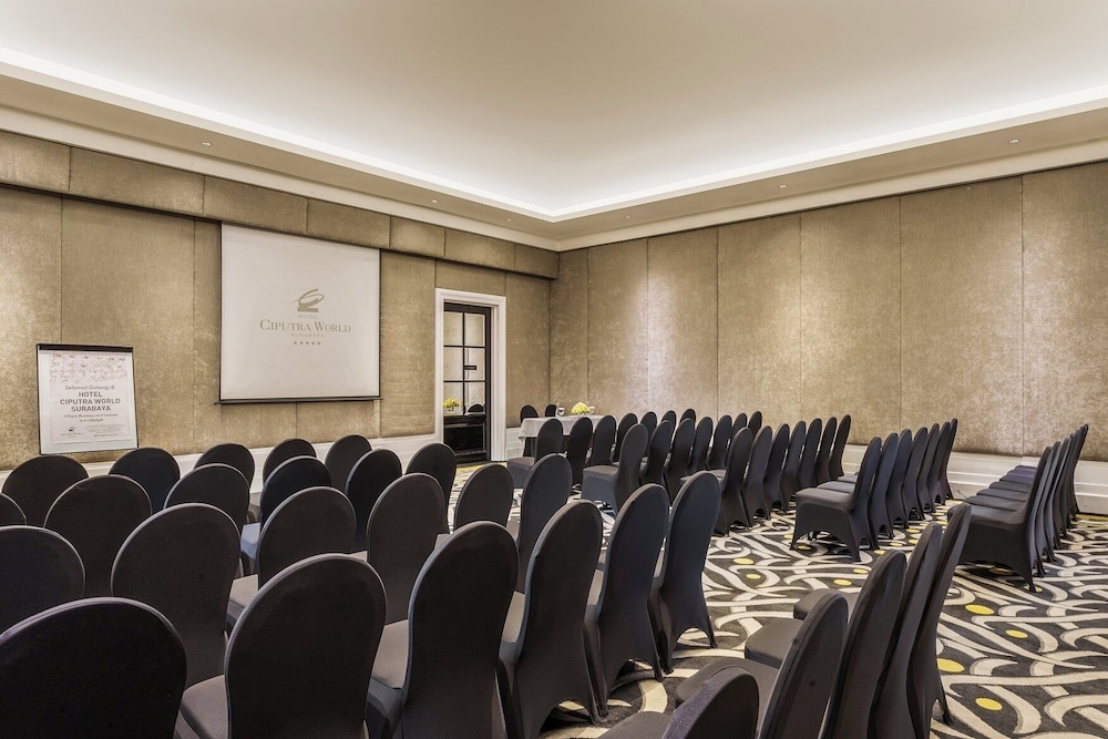 Hotel Ciputra World Surabaya managed by Swiss-Belhotel International 68/76