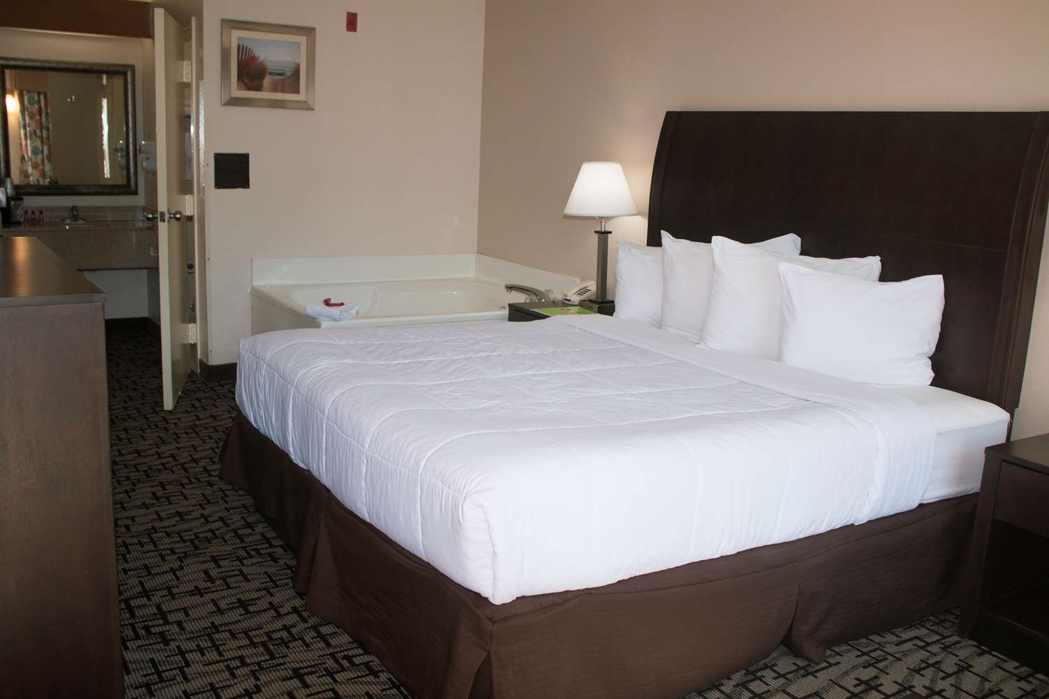 SureStay Hotel by Best Western North Myrtle Beach 3/8