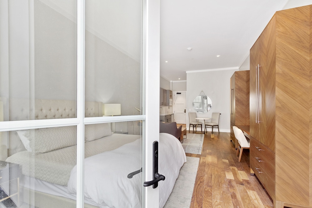 The Vanderbilt Hotel Suites 11/27