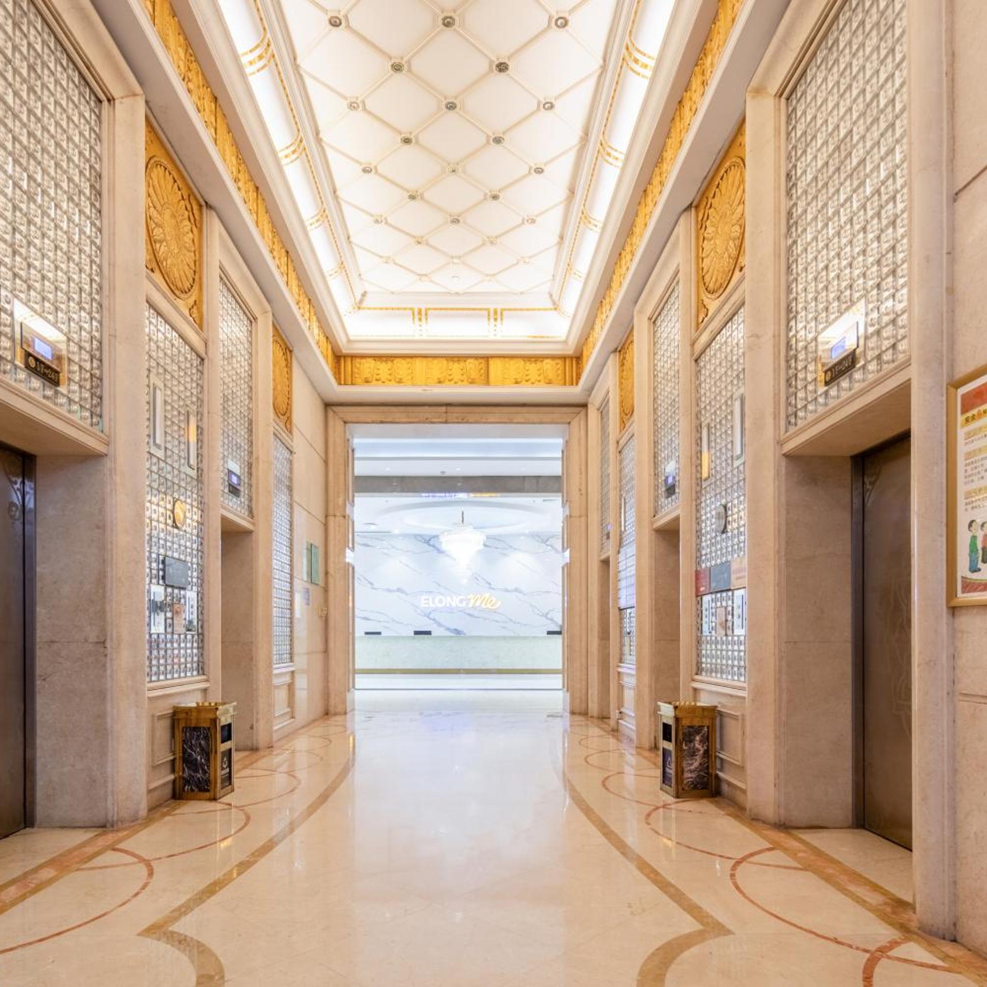 Yinquan Hotel 23/46