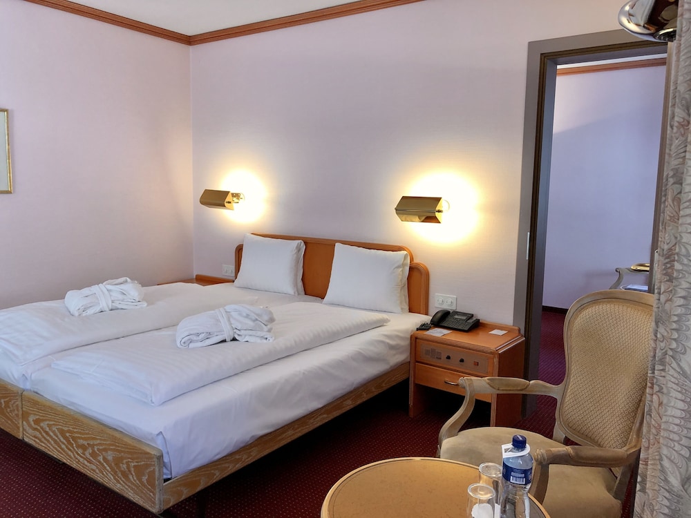 Thermal Hotels And Walliser Alpentherme Leukerbad 20/77