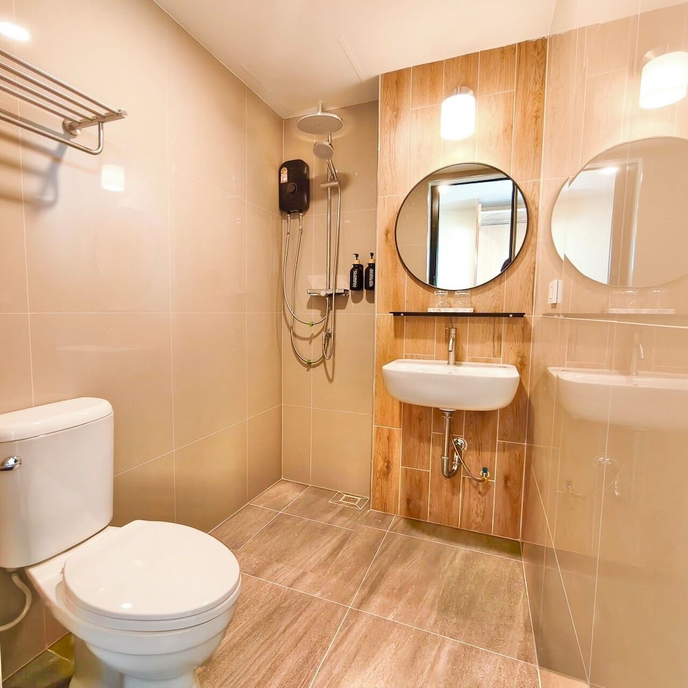 Ton Thong Resort Hotel 35/40