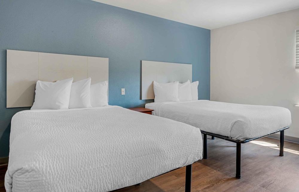 STUDIO, 2 DOUBLE BEDS