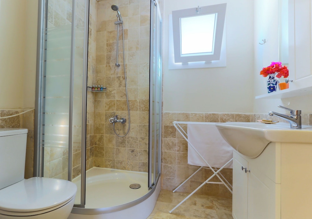 Saylam Suites 66/66