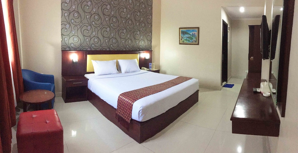 Grand Sari Hotel Padang 14/28