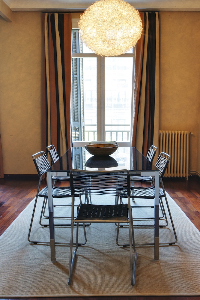 Barcelona Apartment Val 27/49