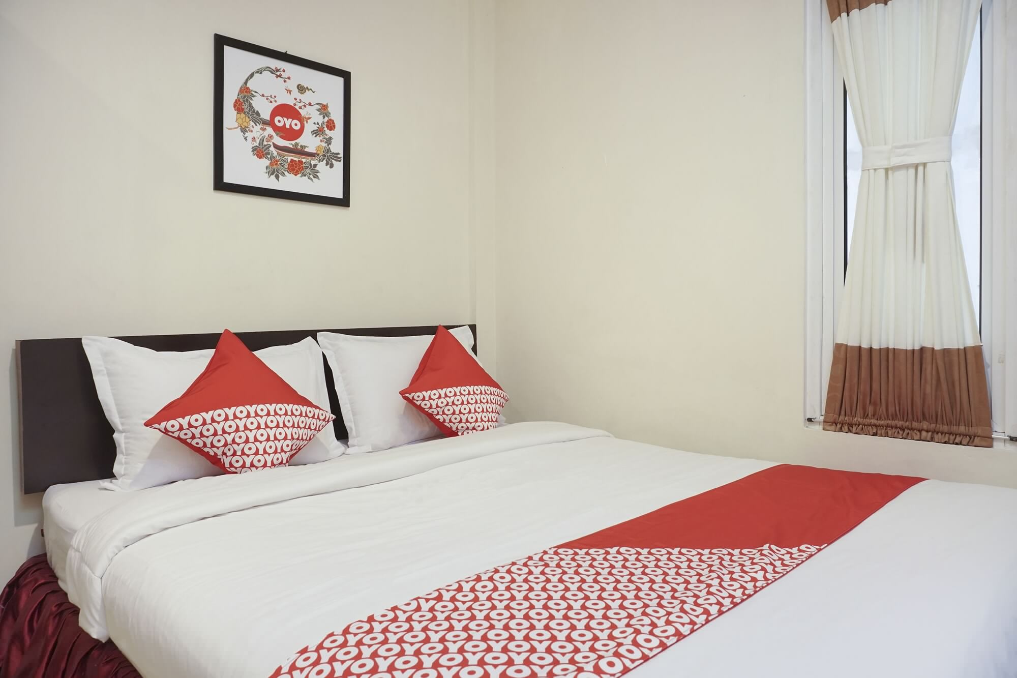 DELUXE, DOUBLE BED