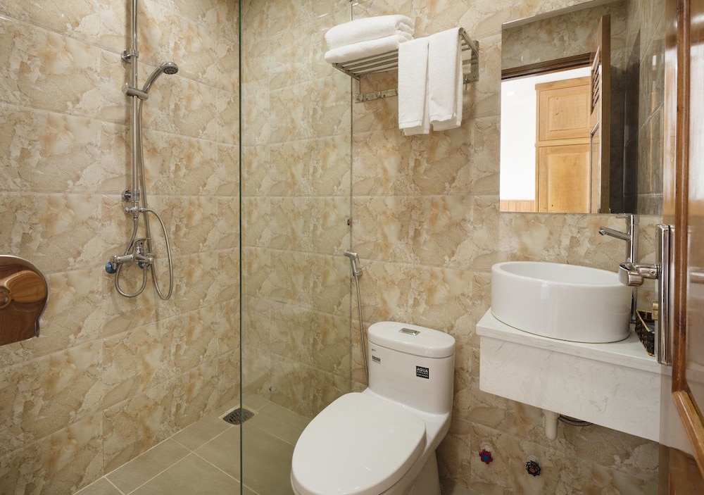 Royal Hotel Nha Trang 23/55