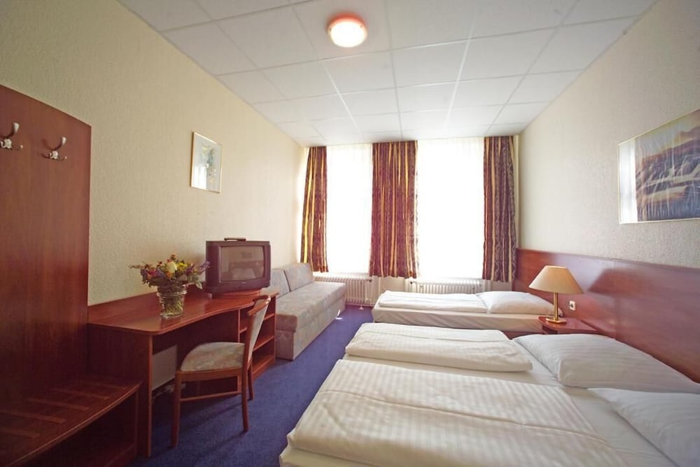 Terminus Am Hauptbanhof Hotel 17/25