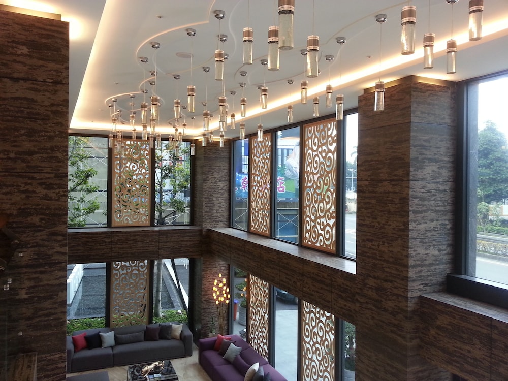 Imperial Dynasty Boutique Hotel 12/20