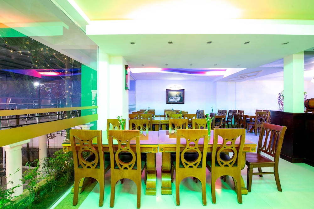Le Petit Paris Hotel Dalat 64/67
