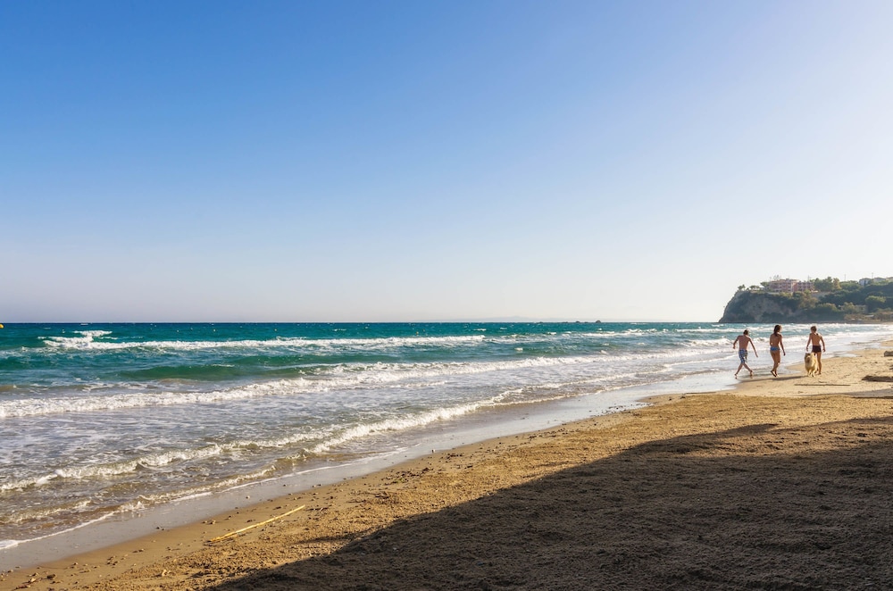 Iakinthos Tsilivi Beach 36/44