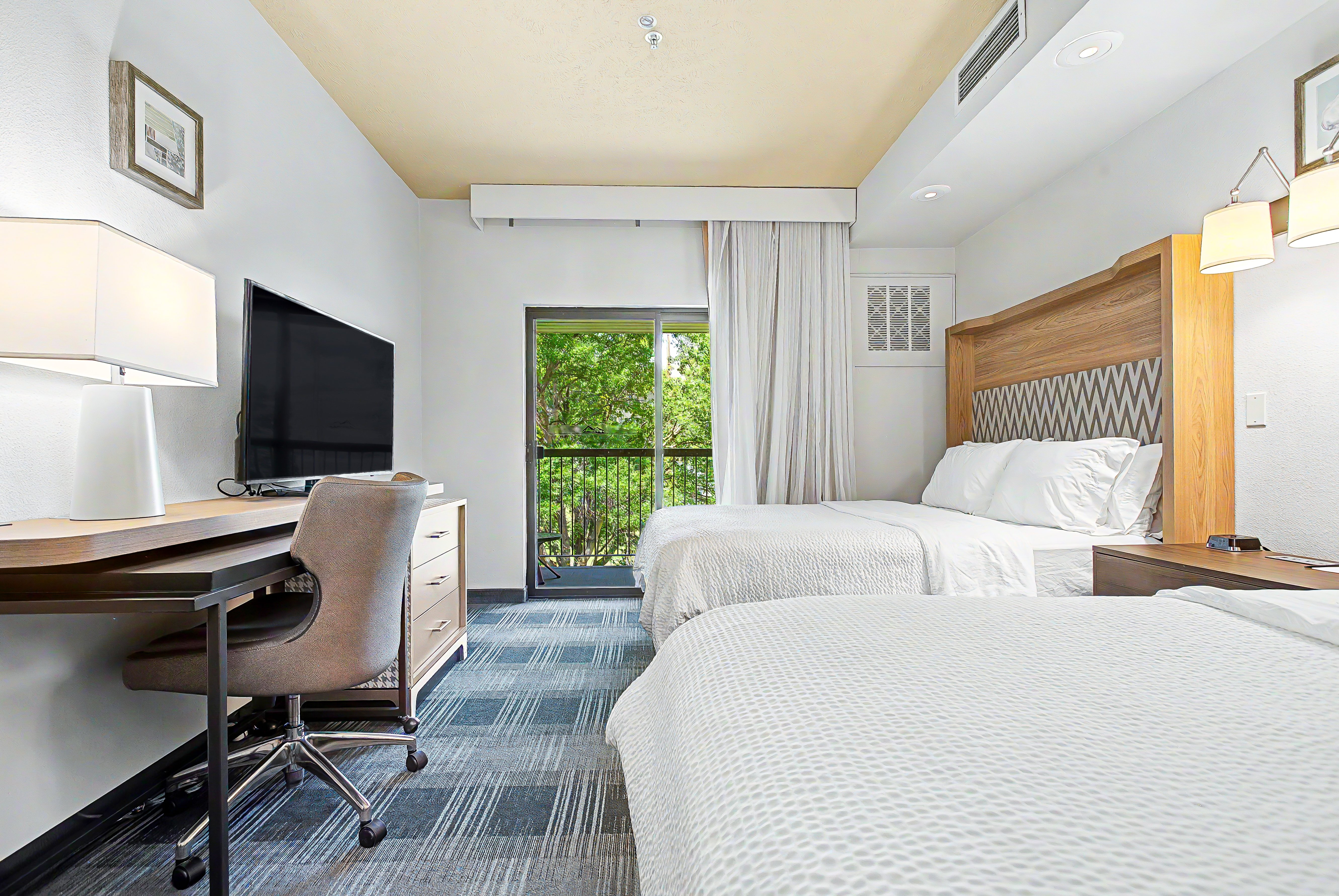 Standard, 2 Queen Beds, River View