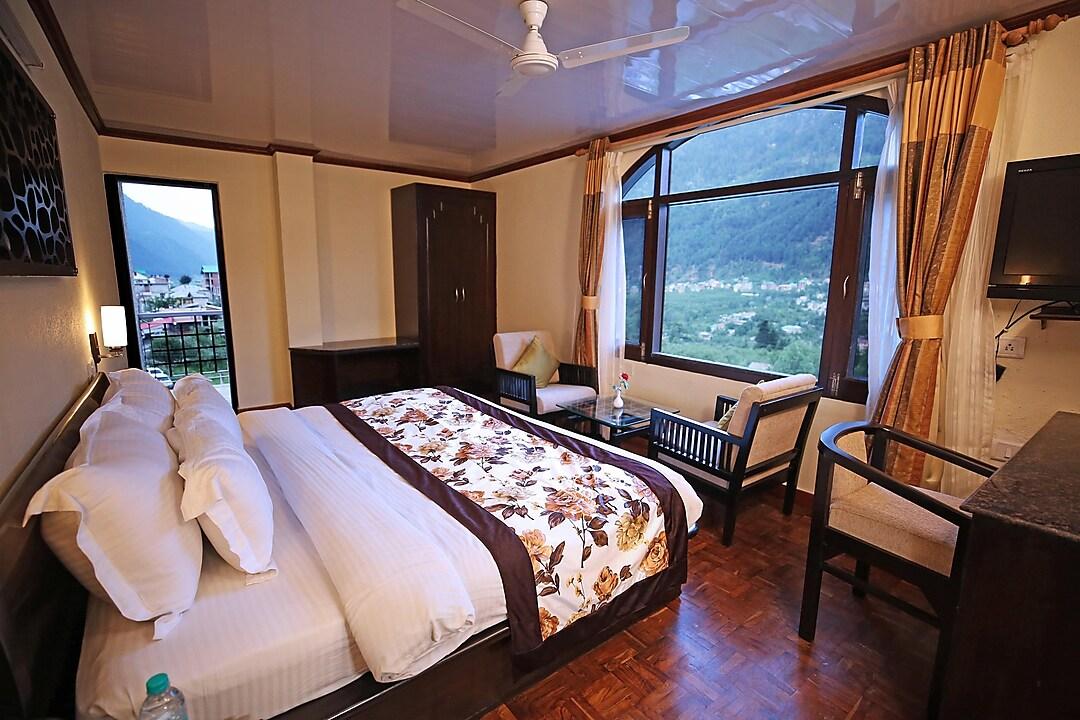Premium Room with Scenic View