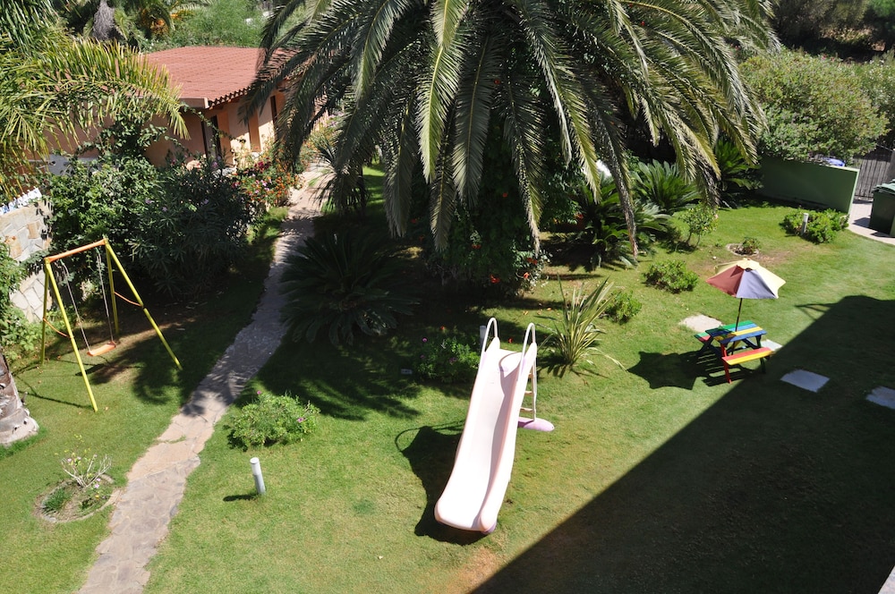 Palm Village 62/69