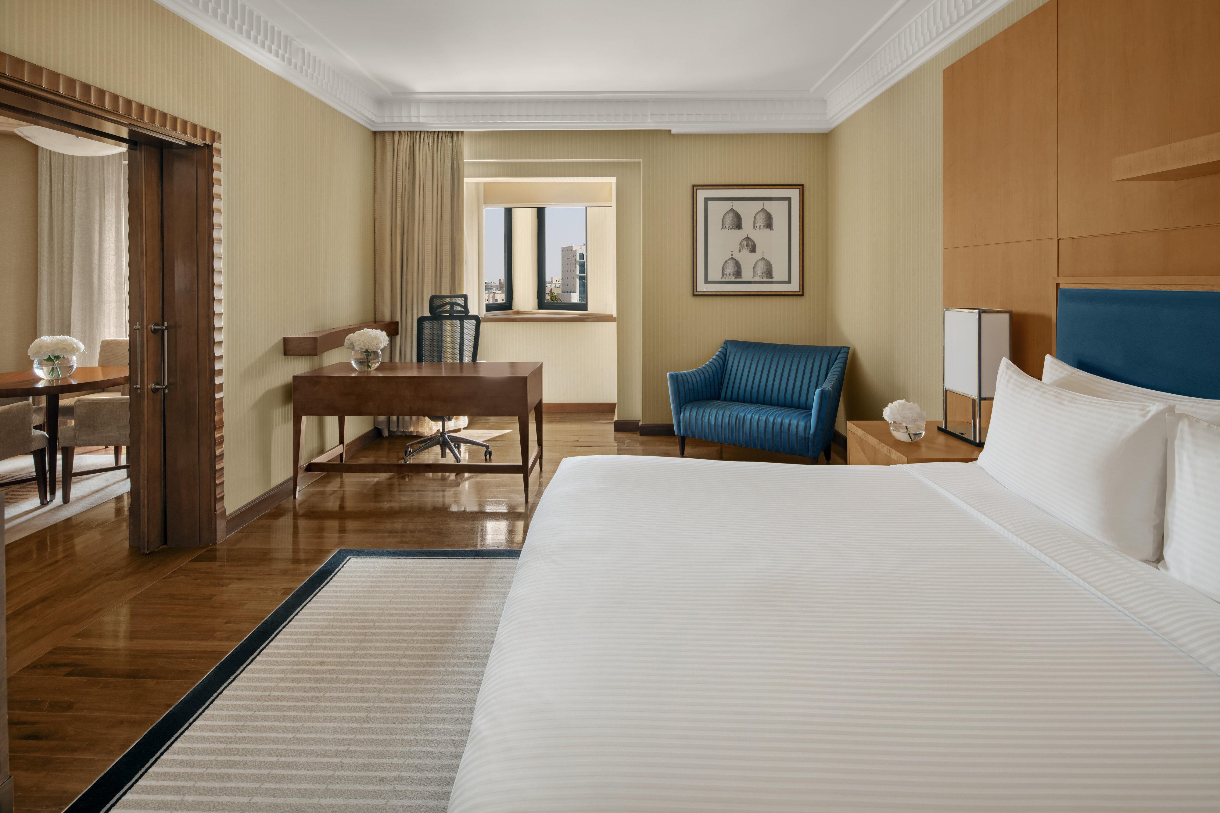 PRESIDENTIAL, SUITE, KING BED, CLUB FLOOR