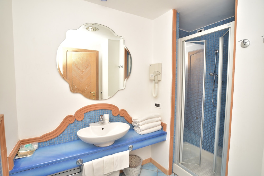 Economy, Double Bed
