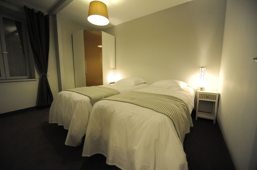 HOTEL CHATEAU DE PALAJA 14/68