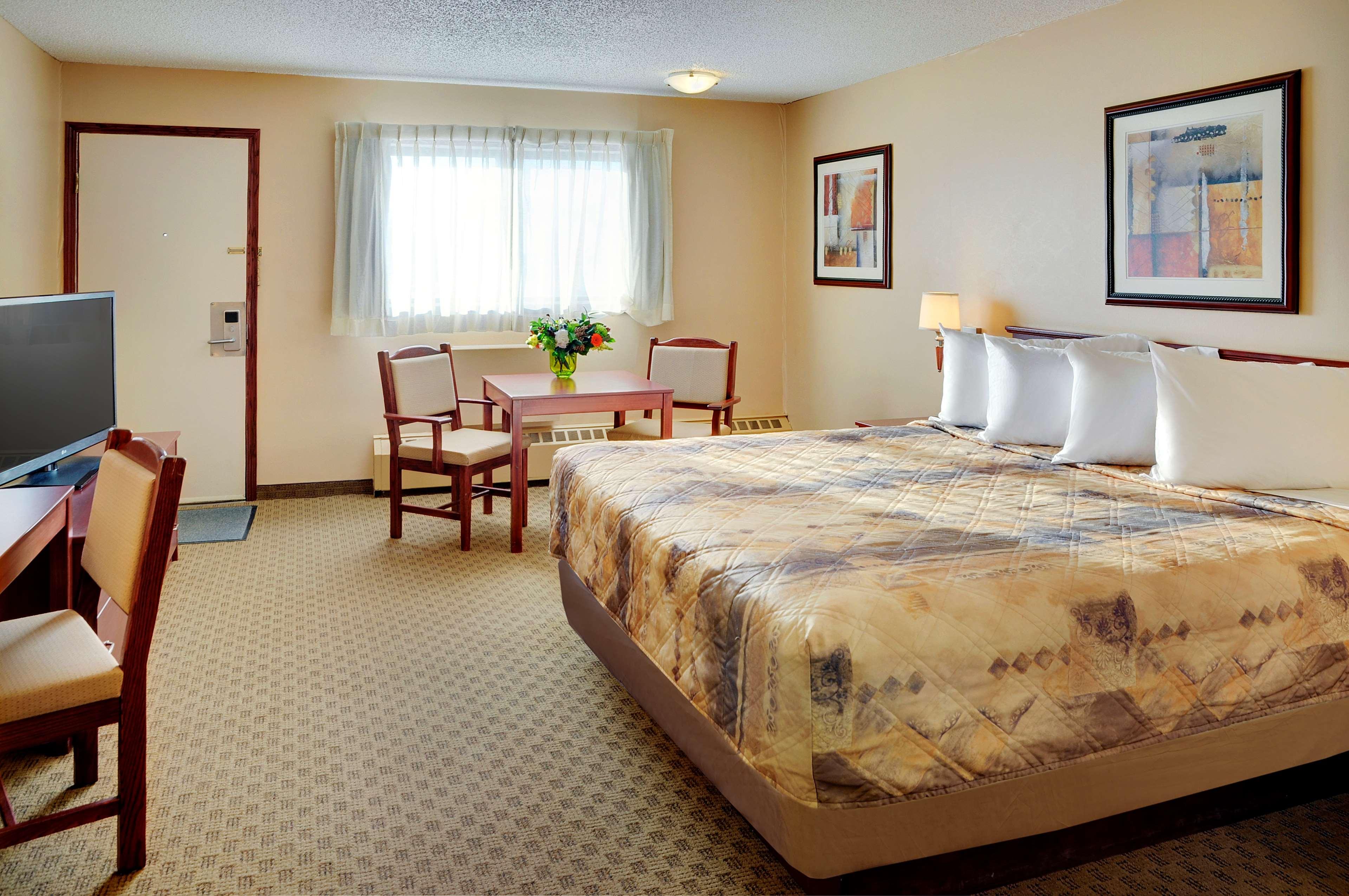 Nova Inn Kindersley 11/20