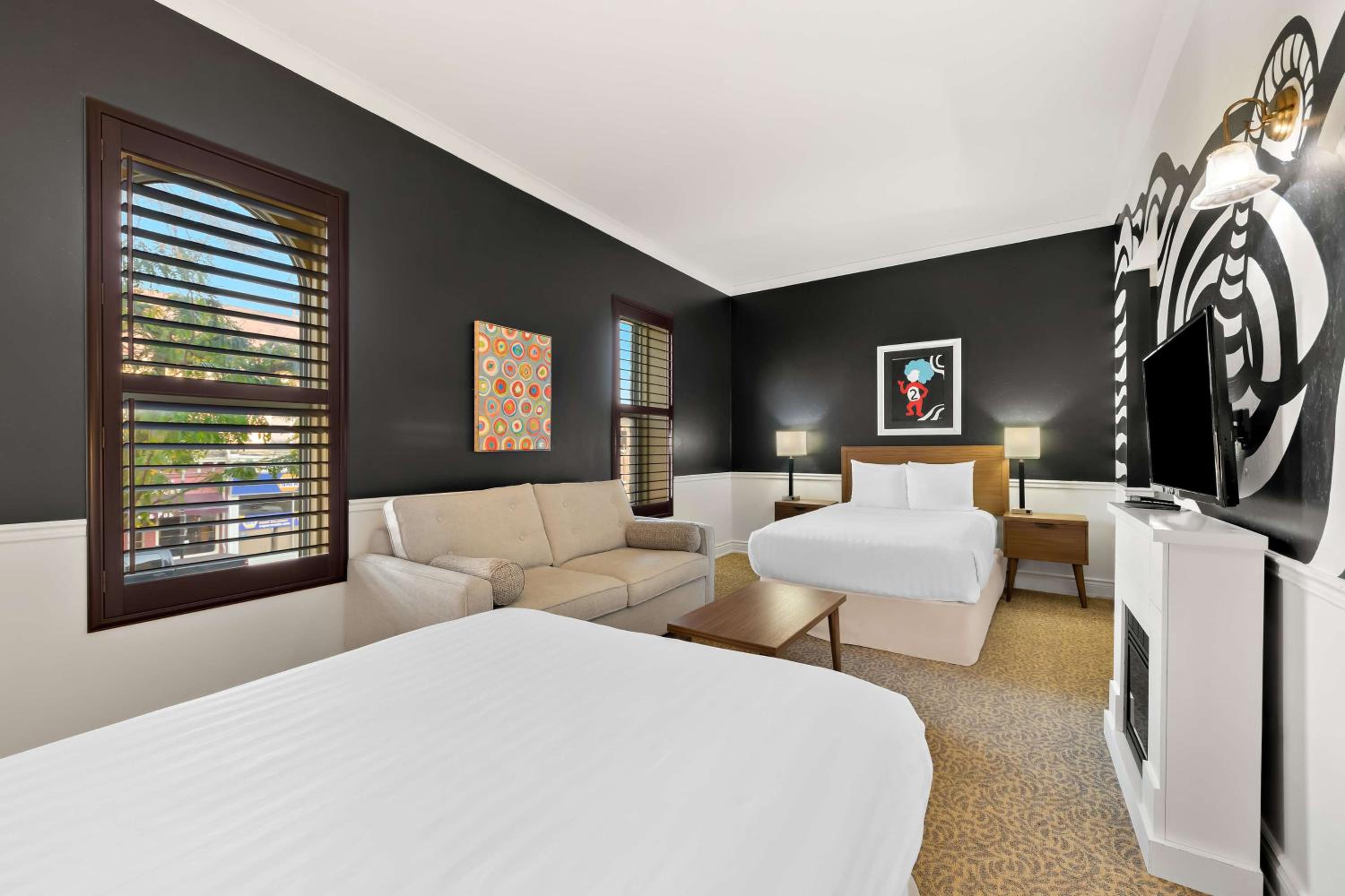 Suite, 2 Double Beds, Bath and Shower