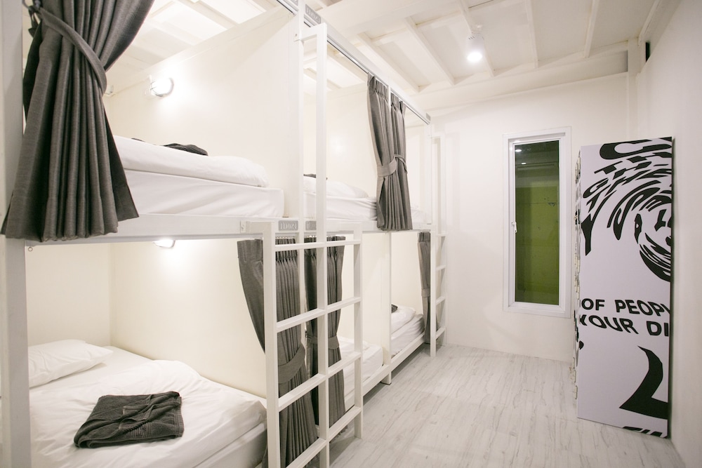 The Street Hostel Koh Lipe - Adult Only 14/42