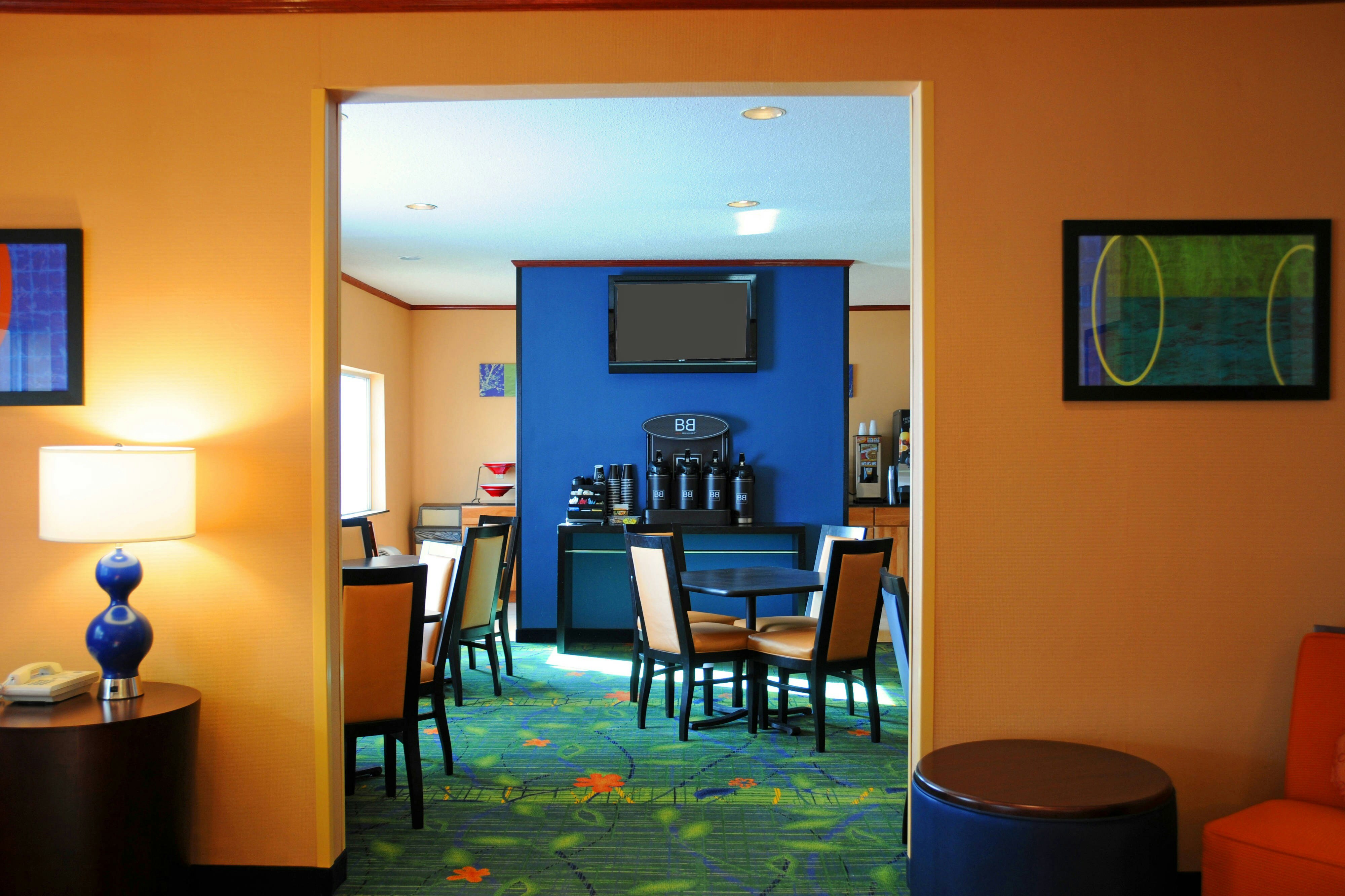 Fairfield Inn Suites By Marriott Spearfish 2/2